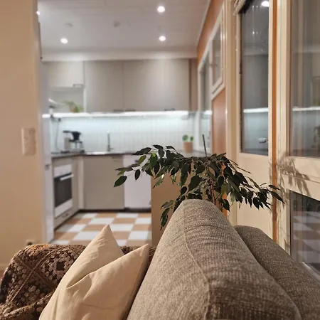 Cozy Two-room With A Sauna And A Private Yard - Free Parking Appartamento Oulu