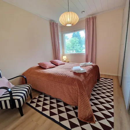 Appartamento Cozy Two-room With A Sauna And A Private Yard - Free Parking *